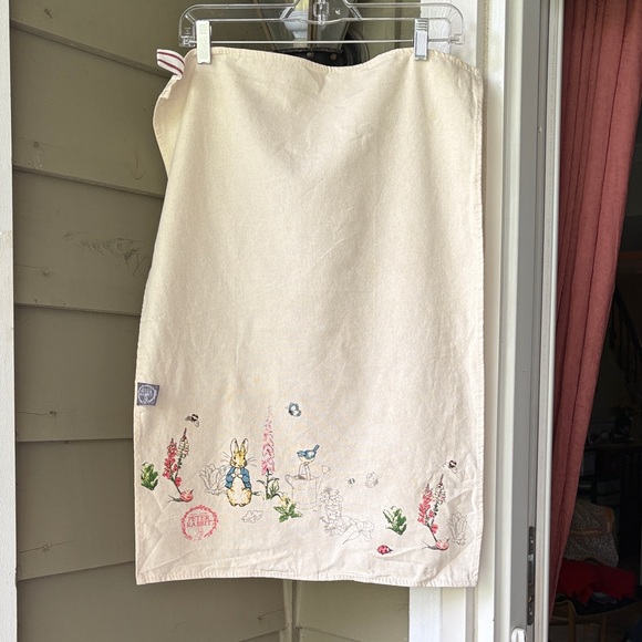 Beatrix Potter 100% cotton tea towel. EUC. good thicker cotton! - Picture 2 of 6